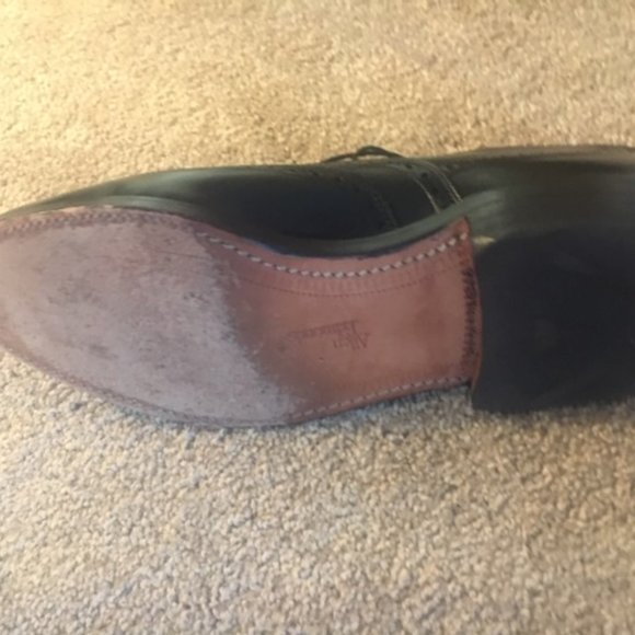 Allen Edmonds Black Men's Shoes EUC - Picture 6 of 7